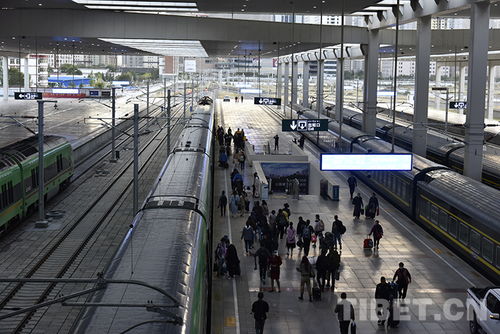 拉林鐵路開通運(yùn)營(yíng)滿三月 群眾收獲滿滿幸福 道路旅客運(yùn)輸站經(jīng)營(yíng)